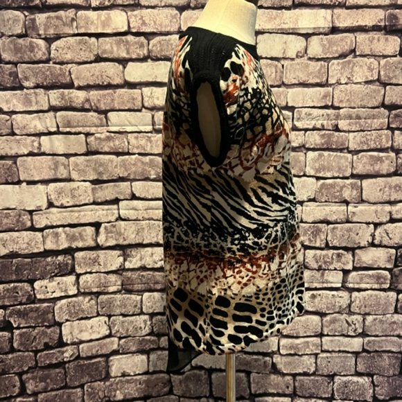 Dana Buchman Sleeveless Blouse Size Medium - Picture 7 of 8